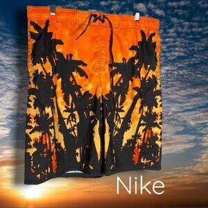 NIKE Last Chance! Men’s Beach Sunset Swimwear Size Large